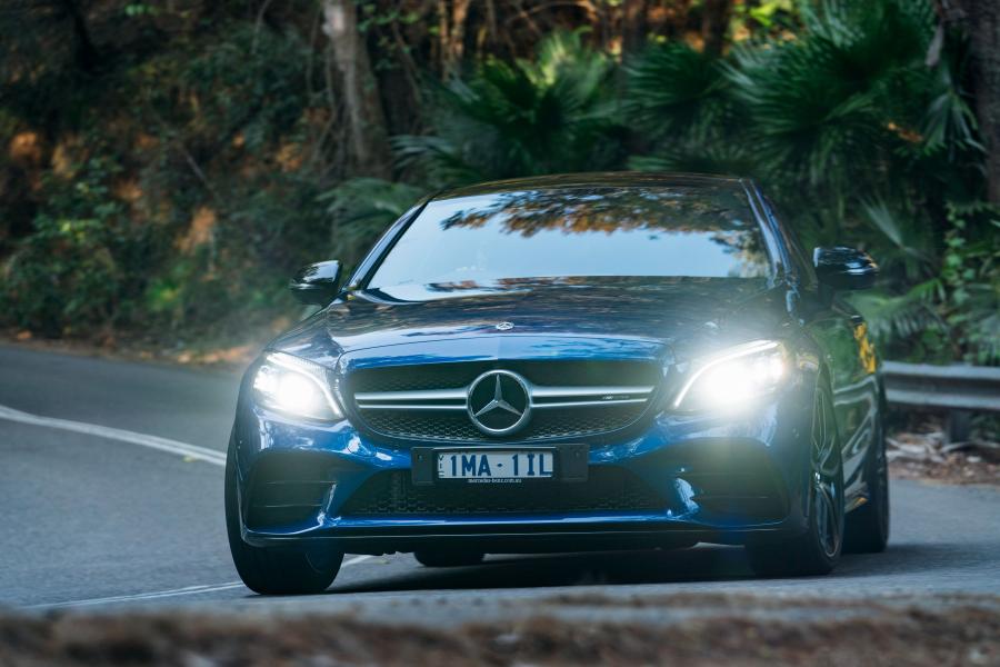  Mercedes-AMG C43 4Matic Coupe (C205) 2018 года  (AU) (фото 18 из 40)